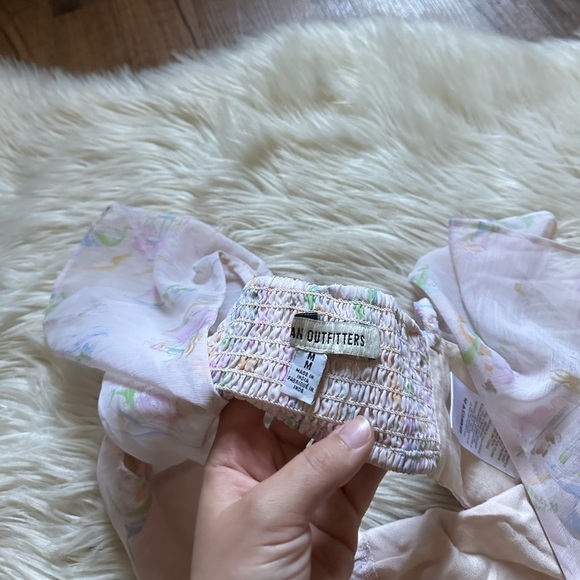 URBAN OUTFITTERS Flutter Sleeve Ruched Crop Top - Picture 4 of 4